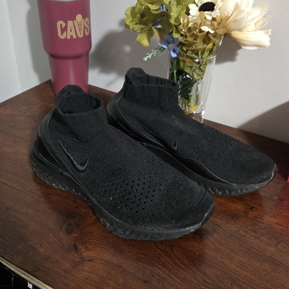 Nike Rise React - Picture 2 of 3